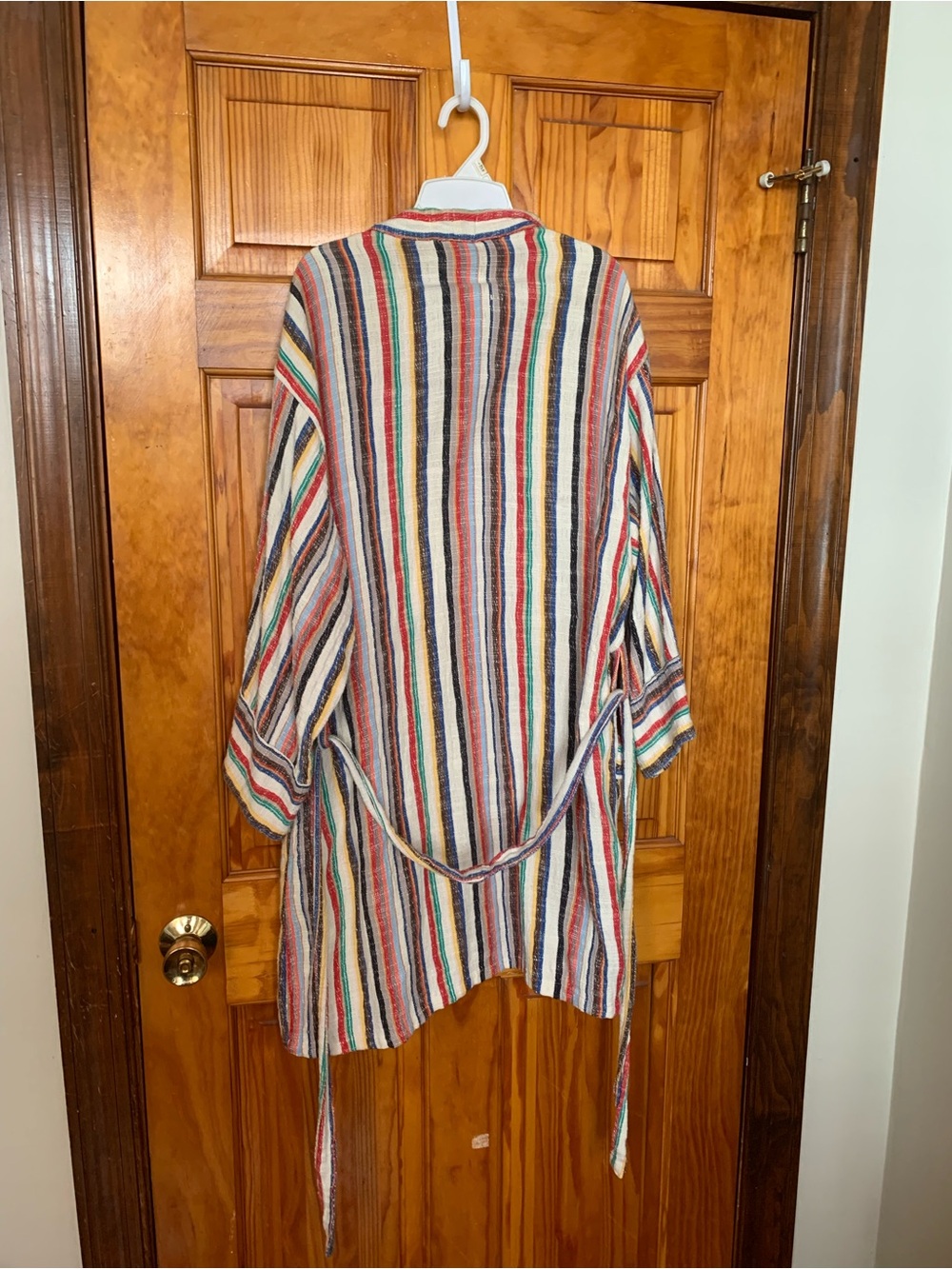 Hand-crafted Turkish Short Robe - Picture 3 of 4